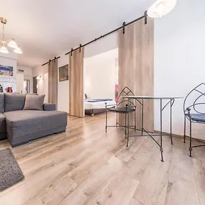 https://sandra-apartment-close-to-chain-bridge.inbudapesthotels.com